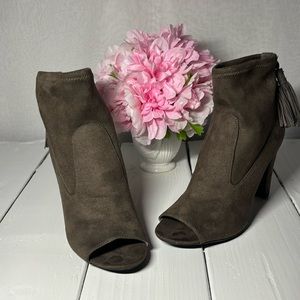 Vince Camuto Suede women shoes